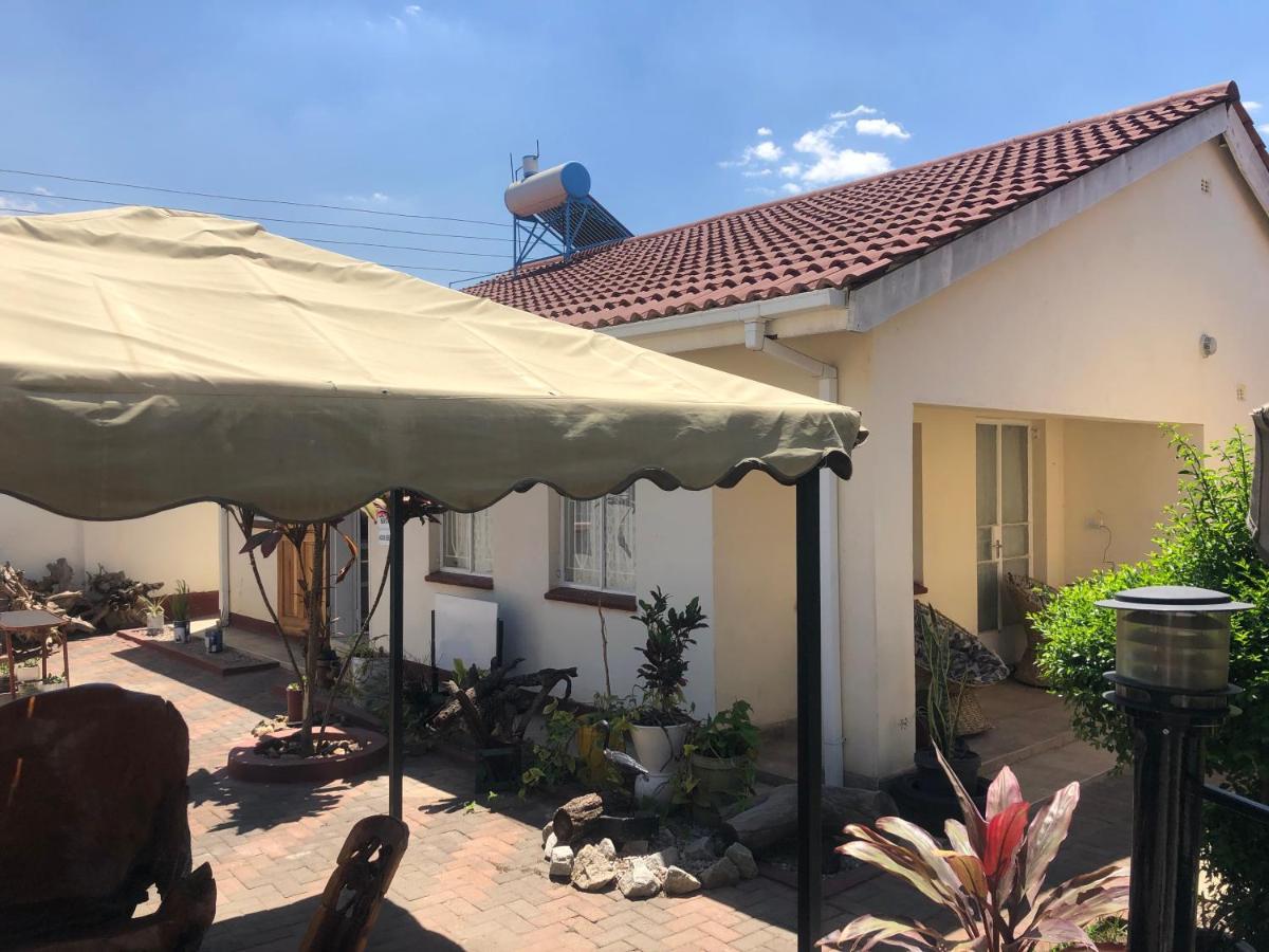 Kwampofu Guest House ฮาราเร ภายนอก รูปภาพ
