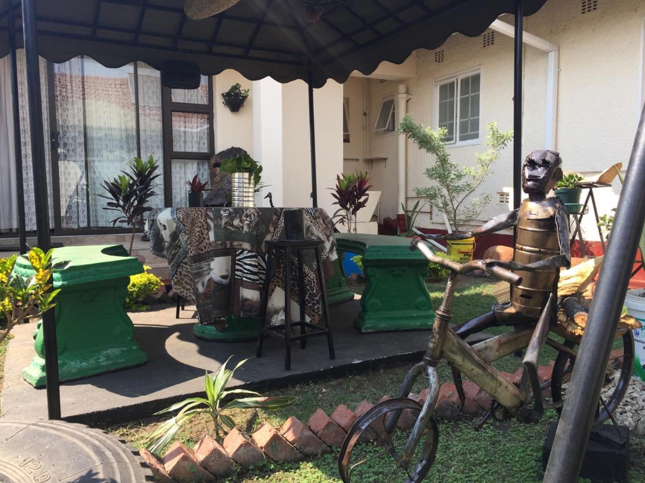 Kwampofu Guest House ฮาราเร ภายนอก รูปภาพ