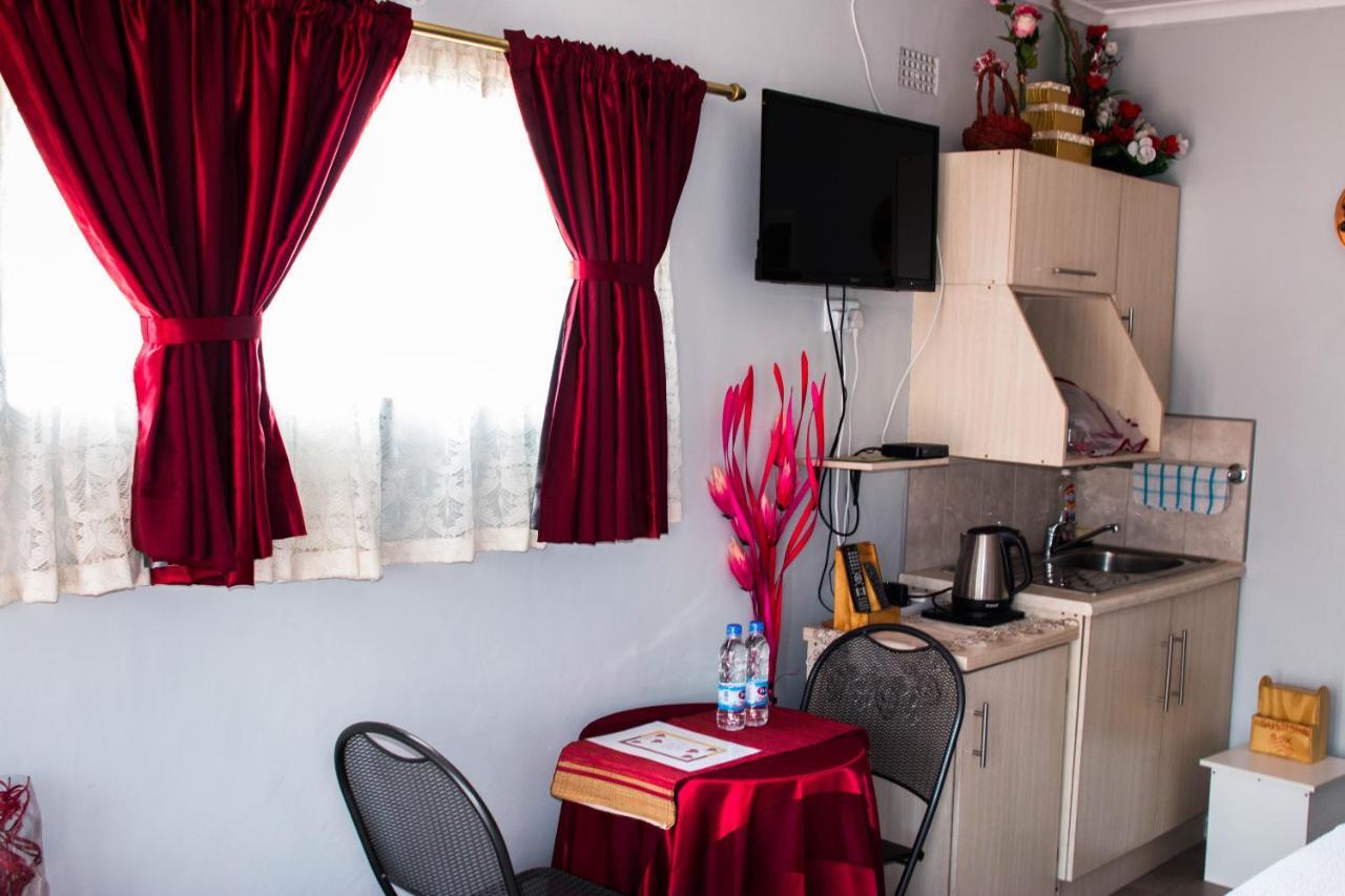Kwampofu Guest House ฮาราเร ภายนอก รูปภาพ