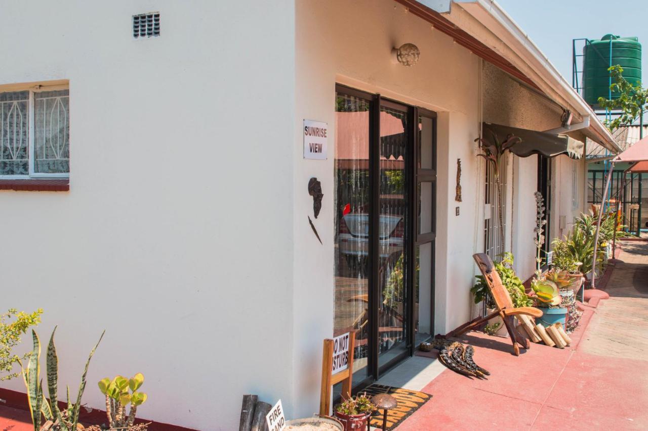 Kwampofu Guest House ฮาราเร ภายนอก รูปภาพ